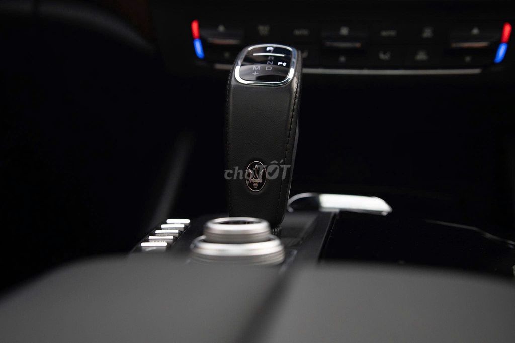 Maserati Levante 2020  - 45000 km. Mua bán Ô tô tại Quận 1 Tp Hồ Chí Minh được đăng bởi FatCar Auto hình 10