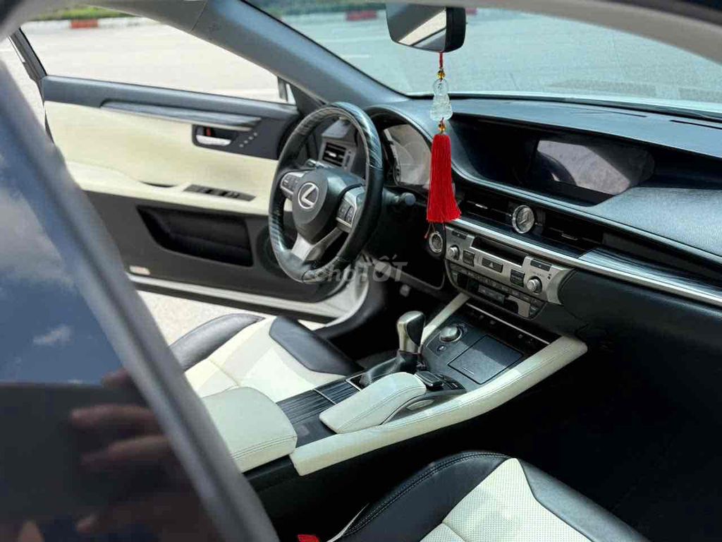 CẦN BÁN LEXUS ES250 SIÊU MỚI MODEL 2016. Mua bán Ô tô tại Quận Bắc Từ Liêm Hà Nội được đăng bởi Mr PHÁT THÁI HÀ AUTO hình 17