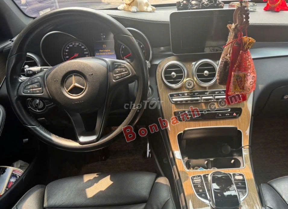 Mercedes Benz GLC 250 4Matic 2016 - 745tr. Mua bán Ô tô tại Quận Đống Đa Hà Nội được đăng bởi Halee Will hình 4