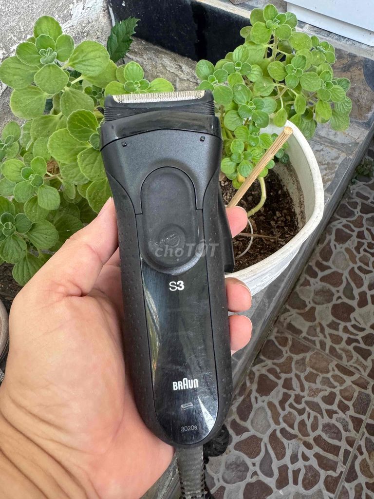Máy cạo râu Braun. Mua bán Phụ kiện thời trang khác tại Quận Ninh Kiều Cần Thơ được đăng bởi Máy cạo râu Nhật hình 1