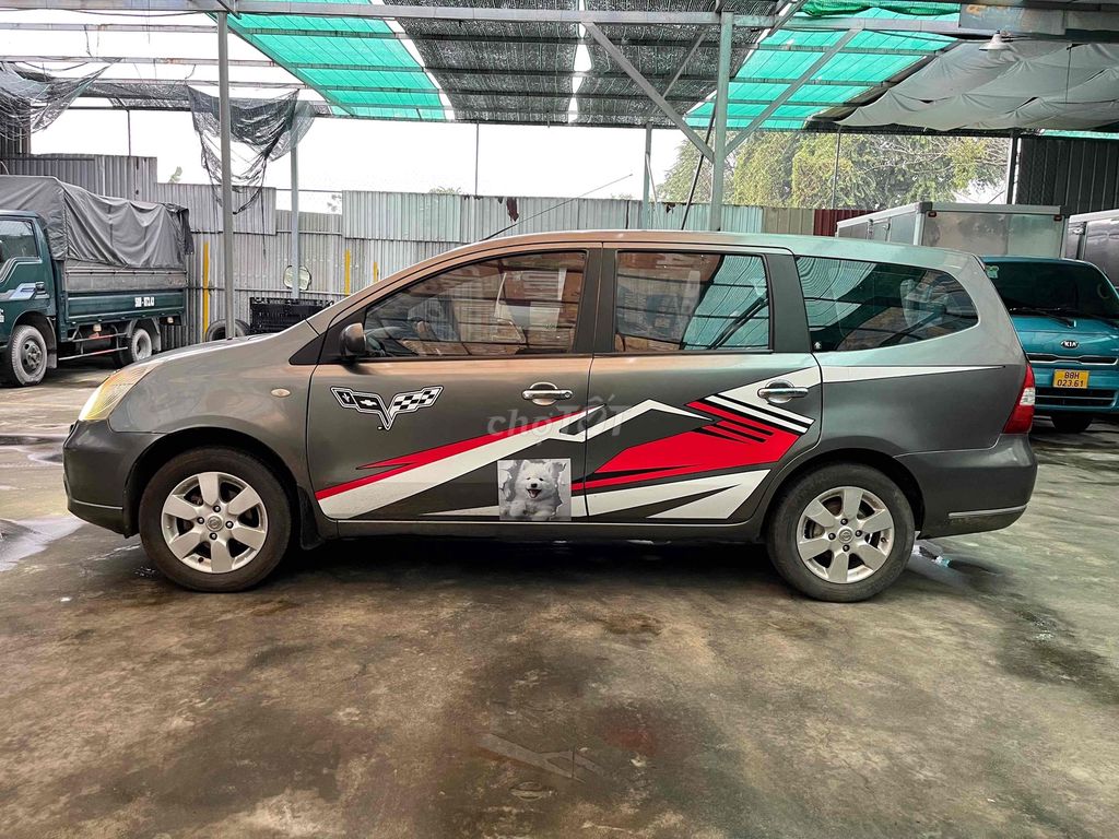 Nissan Livina Nhật bản 7 Chổ Xe gia đình Số sàn. Mua bán Ô tô tại Quận 12 Tp Hồ Chí Minh được đăng bởi Mr Gà 9x  hình 3