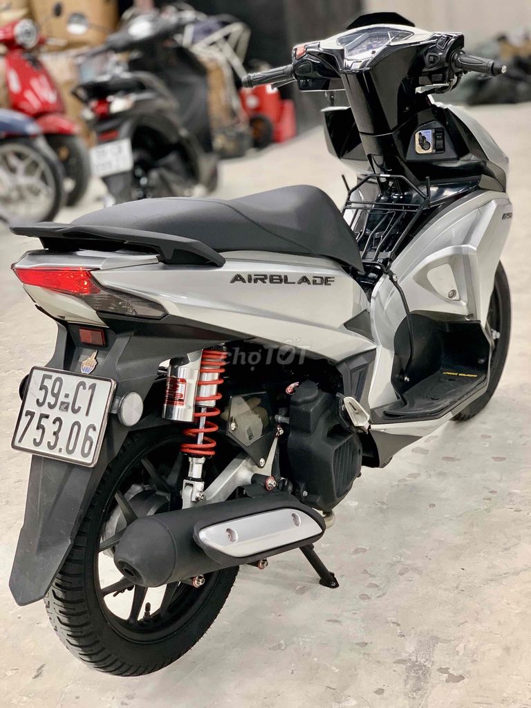 Air Blade 125 2018 BSTP – Kiểng Nhẹ Đẹp Giá Tốt. Mua bán Xe máy tại Thành phố Thủ Đức Tp Hồ Chí Minh được đăng bởi iMotorbike Khương Phan hình 17