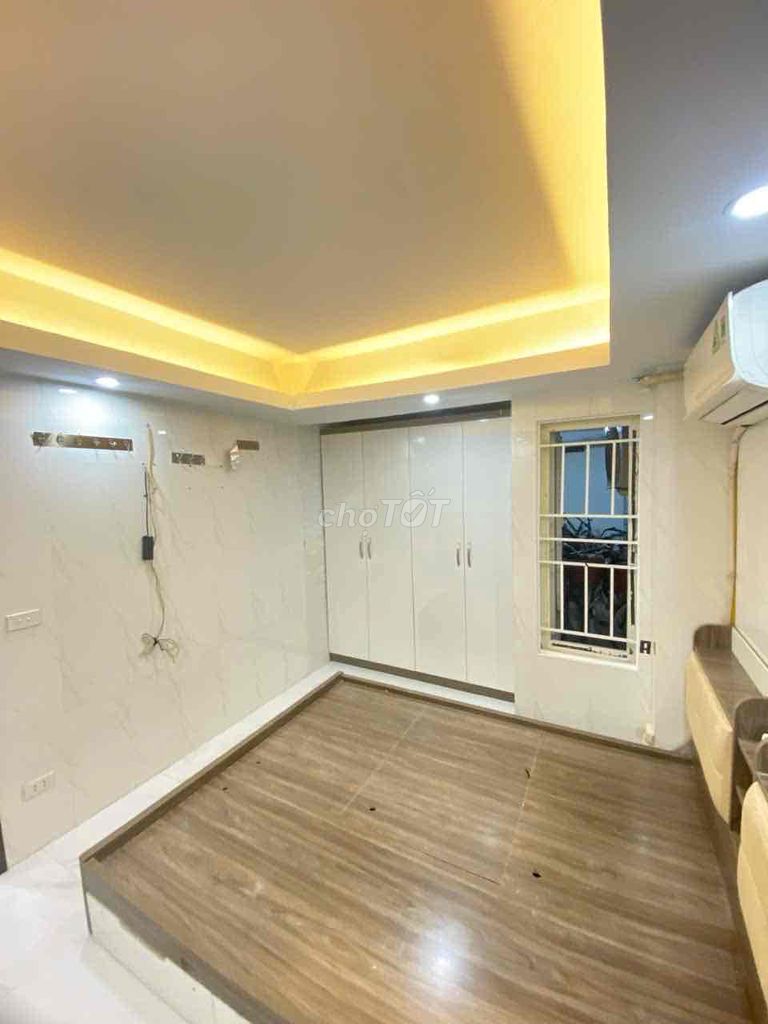 Bán căn hộ ccmn 52m2,  2 ngủ ở Hồ Ba Mẫu