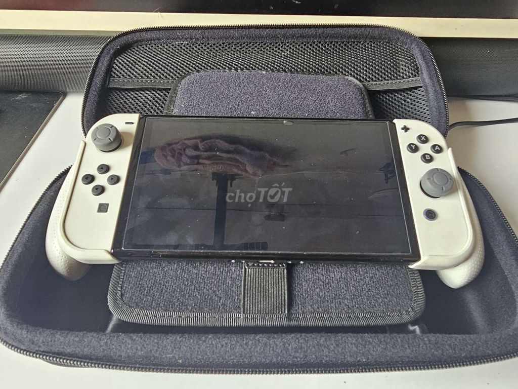 Nguyên dàn Nitendo Switch như mới. Mua bán Thiết bị chơi game tại Quận Bình Thạnh Tp Hồ Chí Minh được đăng bởi Le Diem hình 5