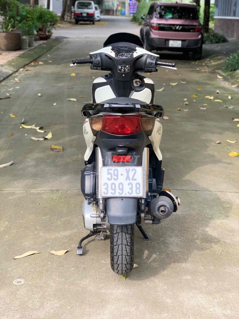 🌈Xe honda SH 2012 trắng  đen  mới len ken  90 %. Mua bán Xe máy tại Thành phố Thủ Đức Tp Hồ Chí Minh được đăng bởi Nguyễn Thanh Bình hình 2