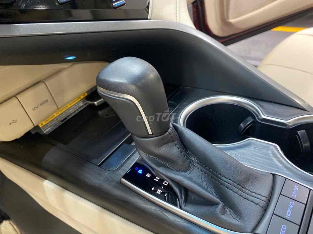 Toyota Camry 2022 2.0 Q 17000 km. Mua bán Ô tô tại Thành phố Thủ Đức Tp Hồ Chí Minh được đăng bởi Long Auto Vạn Phúc hình 10