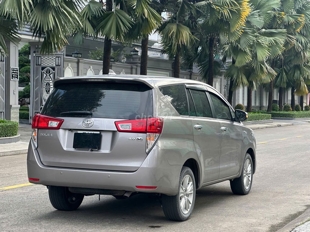 Toyota Innova 2019 2.0V - 57000 km. Mua bán Ô tô tại Thành phố Dĩ An Bình Dương được đăng bởi Siêu Thị Ô Tô Bình Dương  hình 5
