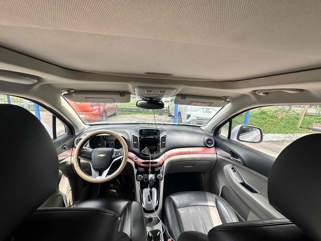 Chevrolet Orlando 2017 LT 1.8 - 96000 km. Mua bán Ô tô tại Thành phố Biên Hòa Đồng Nai được đăng bởi Luxury AUTO  hình 3