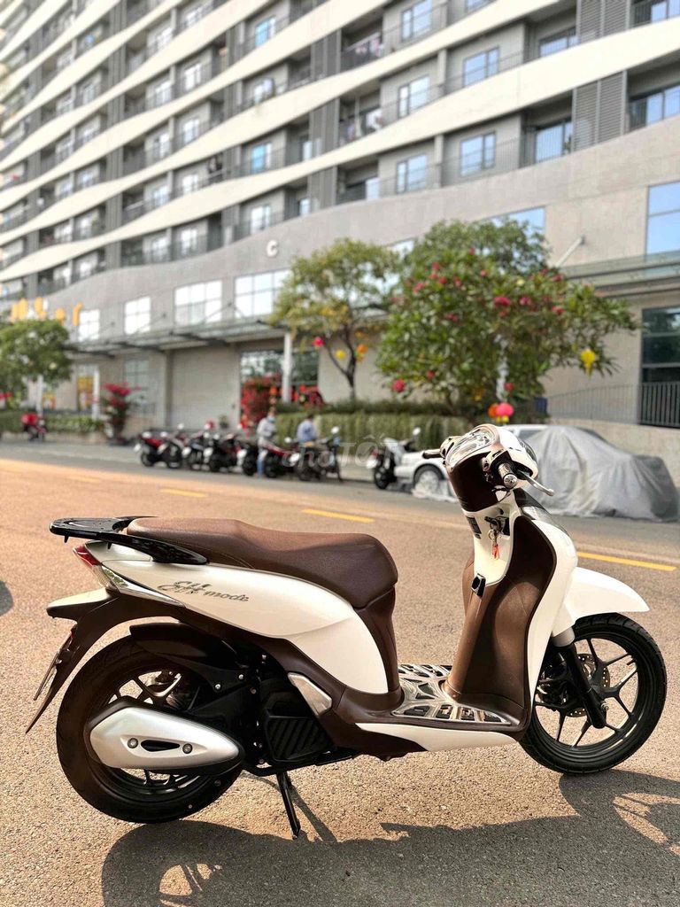 Shmode2016 khoá lớn bstp 9c, xe đẹp máy zin, góp. Mua bán Xe máy tại Quận 8 Tp Hồ Chí Minh được đăng bởi Võ Thanh Nhựt hình 4