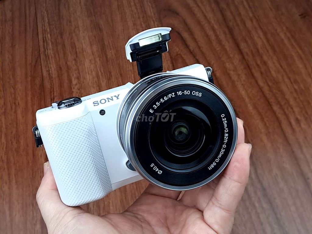 Máy ảnh Sony A5000 rất đẹp. Mua bán Máy ảnh, Máy quay tại Quận Tân Bình Tp Hồ Chí Minh được đăng bởi Phan Nguyen hình 1
