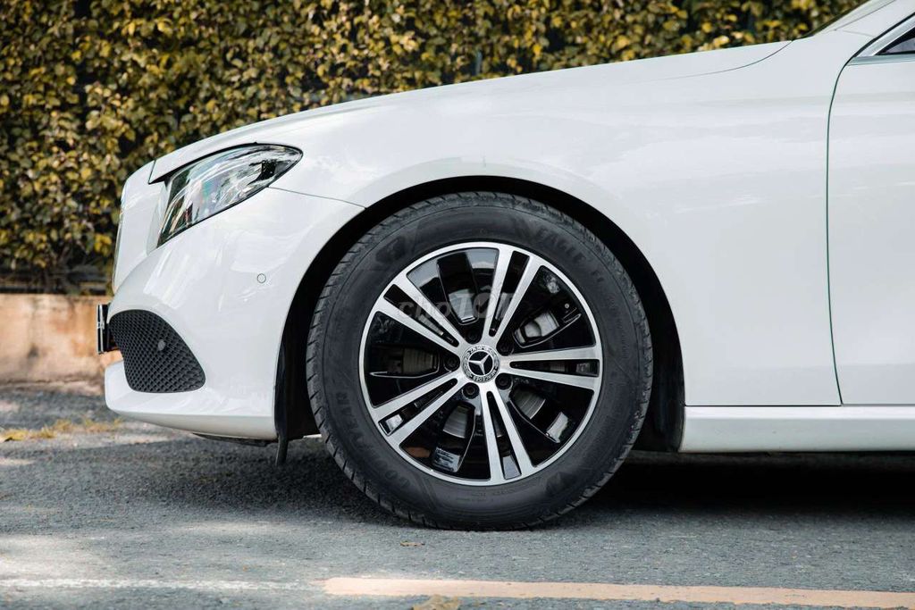 Mercedes E180 2020 - 22000 km. Mua bán Ô tô tại Quận Gò Vấp Tp Hồ Chí Minh được đăng bởi TUYỀN KUPPY XE LƯỚT LUXURY  hình 2