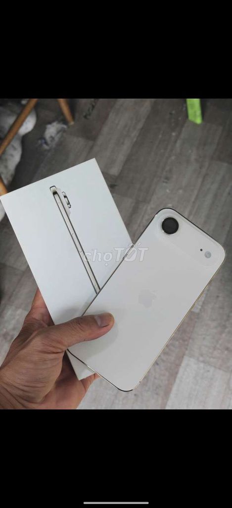 Apple iPhone AIR 256GB Gold Việt Nam Like New. Mua bán Điện thoại tại Thành phố Thủ Đức Tp Hồ Chí Minh được đăng bởi Đặng Văn Thọ hình 1