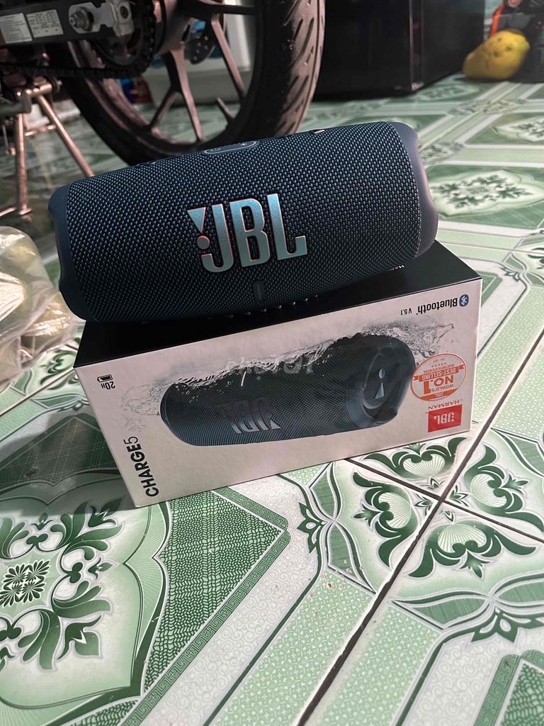 Loa Bluetooth JBL Charge 5 Xanh đen như Mới. Mua bán Tivi, Âm thanh tại Thành phố Biên Hòa Đồng Nai được đăng bởi PHẠM THANH LONG hình 1