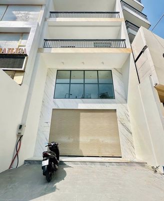 Nhà phố 100 m² · 4 PN · Đường Cửu Long