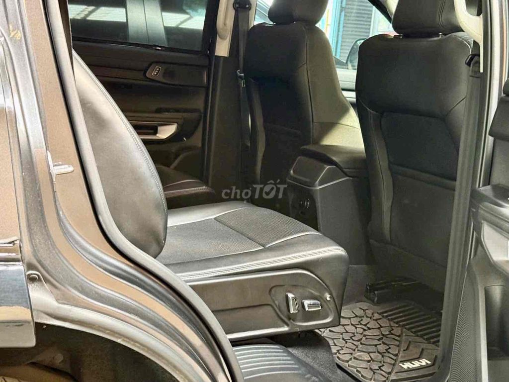 Ford Everest 2023 Sport 2.0L 4x2 AT - 26000 km. Mua bán Ô tô tại Huyện Bến Lức Long An được đăng bởi Nguyễn Huynh hình 10