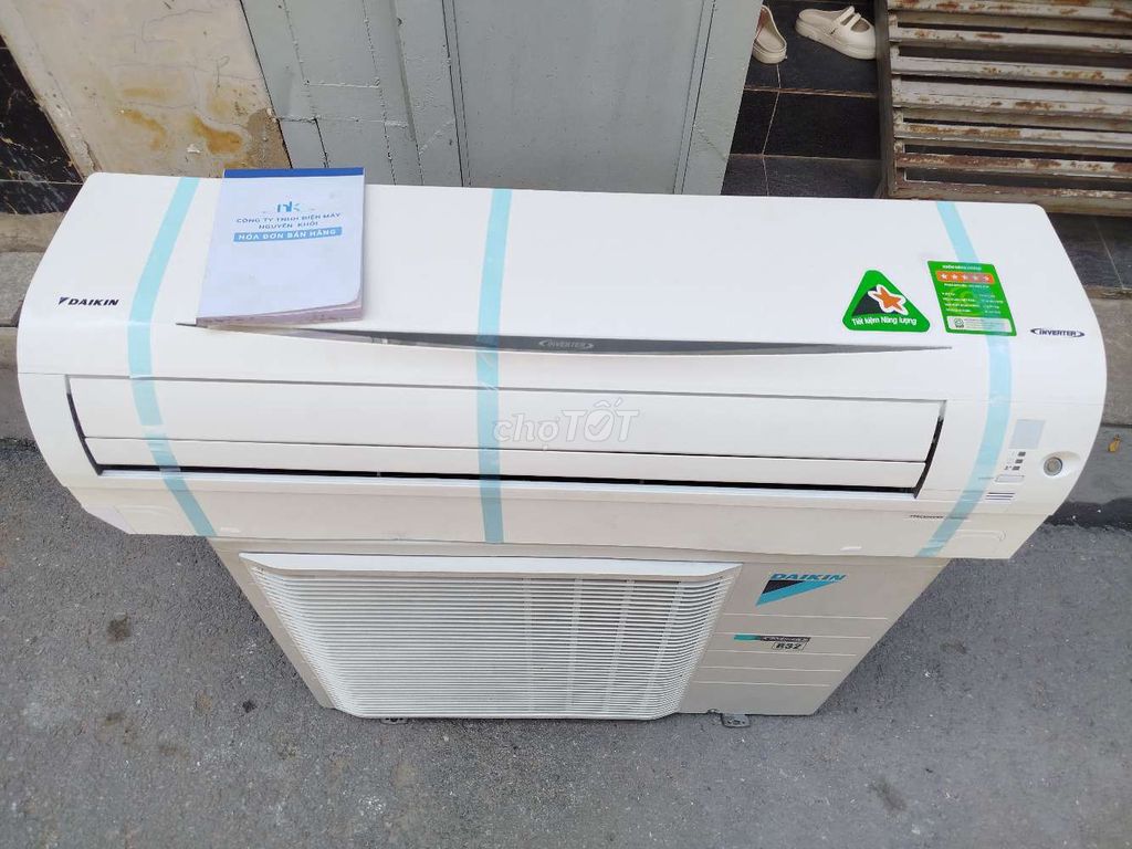 Máy Lạnh Daikin 2hp INVERTER R32 mắt thần cảm biến