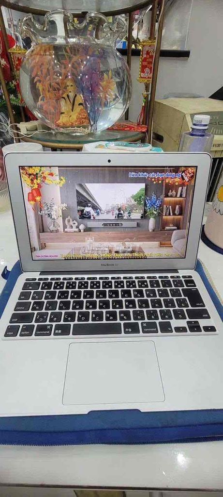 Apple MacBook Air 2014 i5 11 inch 4GB Bạc. Mua bán Laptop tại Huyện Hóc Môn Tp Hồ Chí Minh được đăng bởi Sonle hình 1
