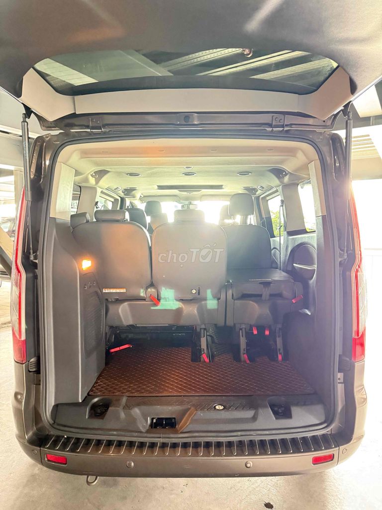 Ford Tourneo 2019 Titanium 2.0 AT - zin nguyên bản. Mua bán Ô tô tại Quận 1 Tp Hồ Chí Minh được đăng bởi Quynh Nguyen hình 7