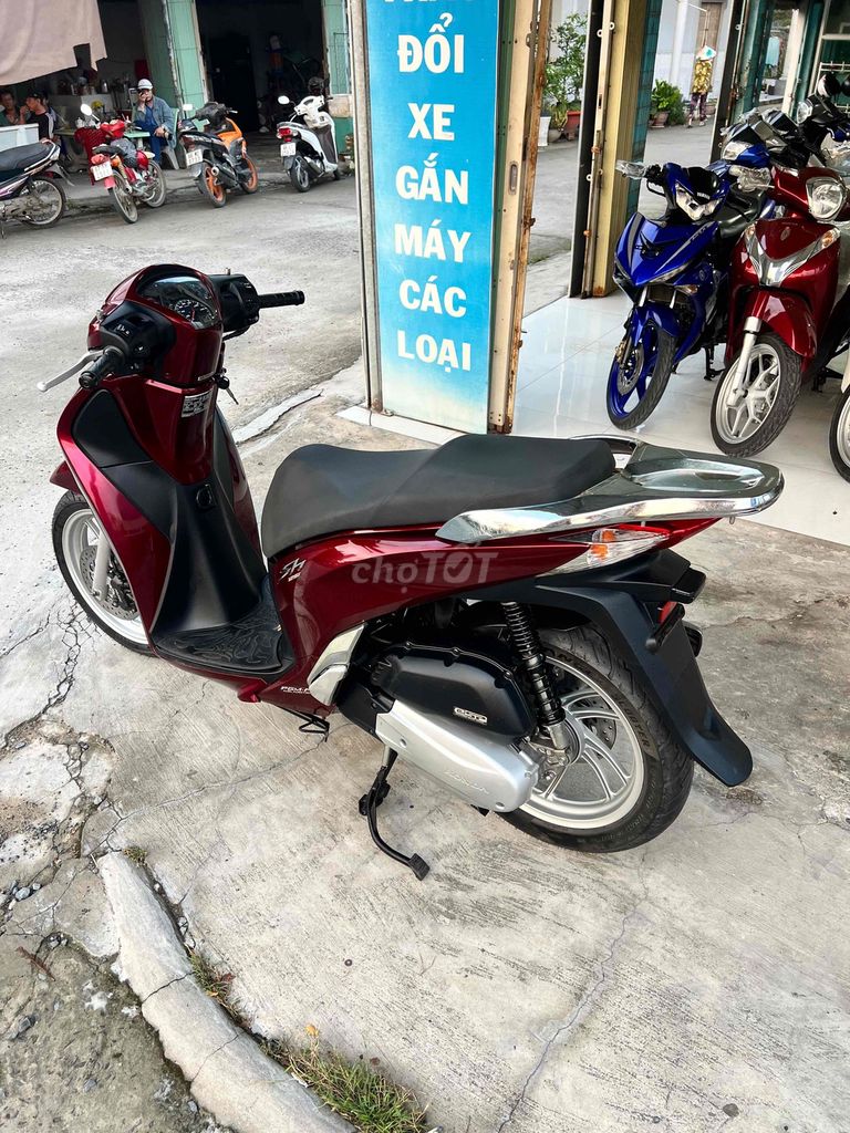 SH 125 2014 xe đẹp Máy Zin (trả góp). Mua bán Xe máy tại Huyện Lai Vung Đồng Tháp được đăng bởi Cửa Hàng Xe Gắn Máy PHONG uy tín hình 2