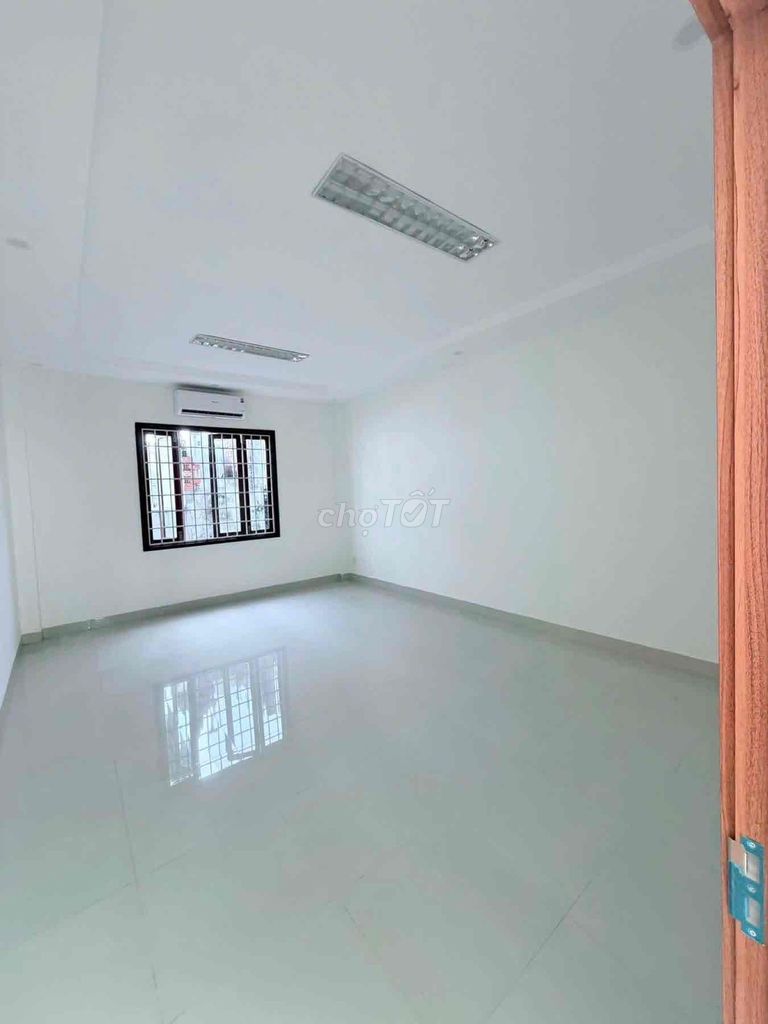 Аренда · 5 комн. · 92 м² · Quận Sơn Trà, ул. Đường Trần Thánh Tông