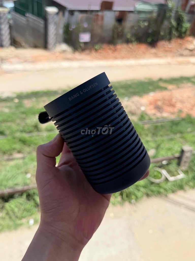 Loa Bluetooth Bang & Olufsen Explorer. Mua bán Tivi, Âm thanh tại Thành phố Đà Lạt Lâm Đồng được đăng bởi LỘC ĐÀ LẠT hình 1
