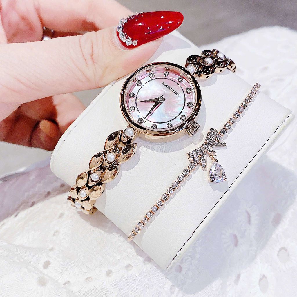 Đồng hồ Roberto Era Nữ 28mm. Mua bán Đồng hồ tại Thành phố Bà Rịa Bà Rịa - Vũng Tàu được đăng bởi Lorencia Xách Tay hình 3