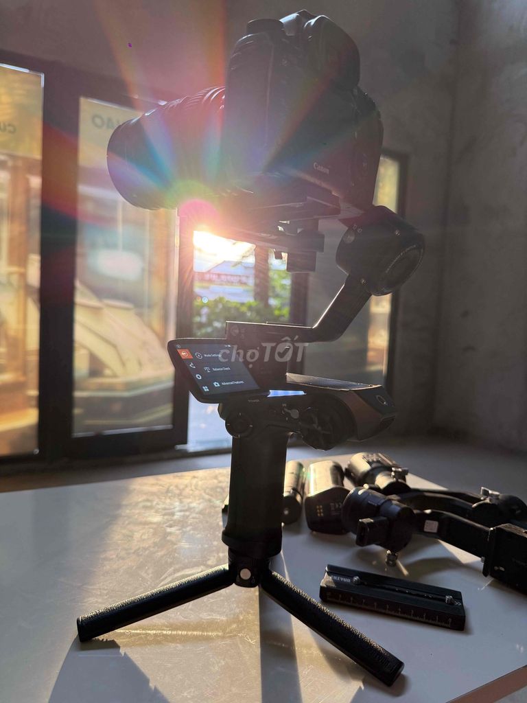 Gimbal máy ảnh Zhiyun Weebill 2 Đen Đã sử dụng. Mua bán Máy ảnh, Máy quay tại Quận 12 Tp Hồ Chí Minh được đăng bởi shop gimbal hình 1