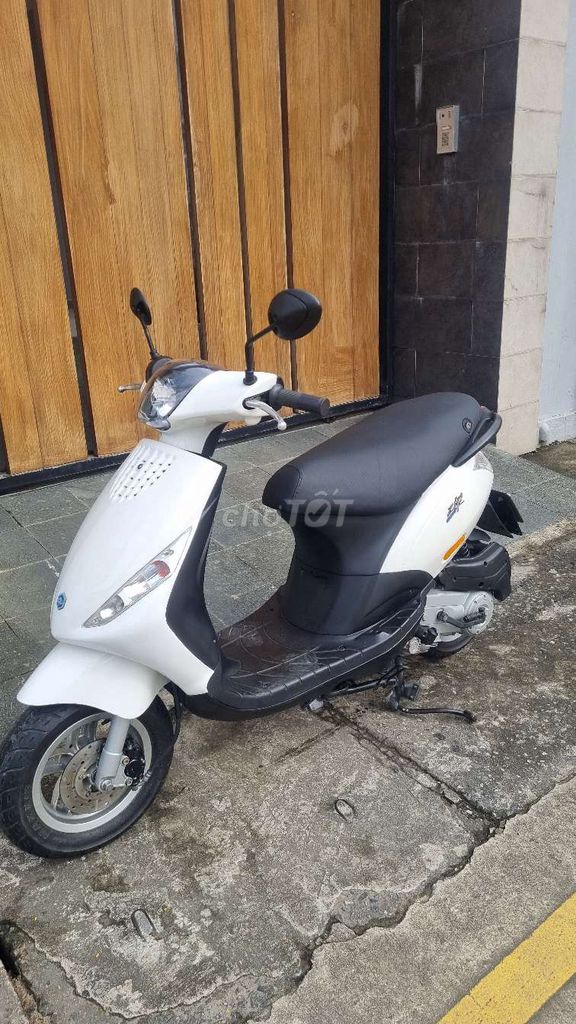 Piaggio Zip 2019 màu Trắng. Mua bán Xe máy tại Quận Hải Châu Đà Nẵng được đăng bởi Dức long hình 6