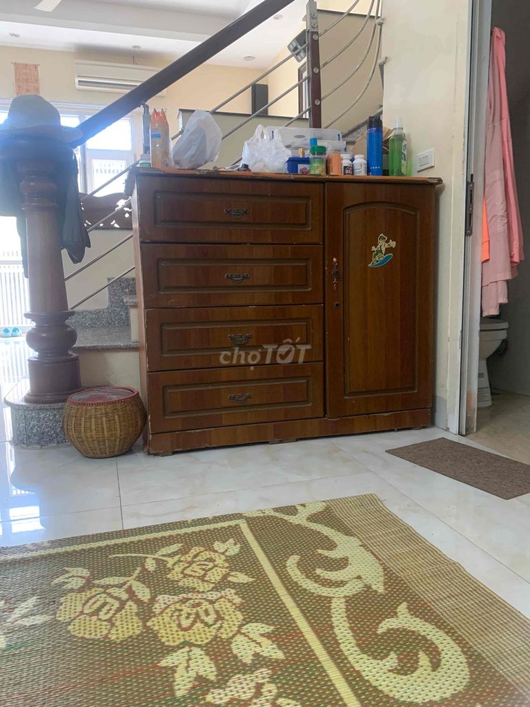 Tủ đựng đồ gỗ ngang 1,2 m. Mua bán Tủ, kệ gia đình tại Huyện Đông Anh Hà Nội được đăng bởi thuy hình 1