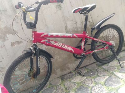 BAN XE DAP HOC SINH MUA MOI 1 TRIEU 3 không bớt. Mua bán Xe đạp tại Thị xã Bến Cát Bình Dương được đăng bởi Hào Nam
