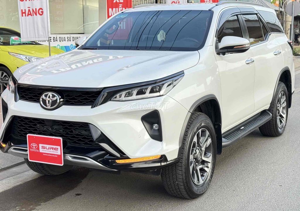 Fortuner 2021 2.4G 4x2 AT Legender