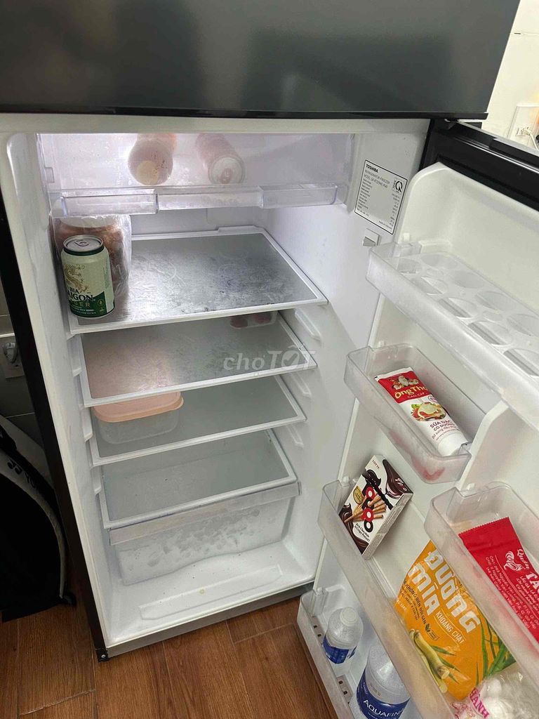 Pass tủ mới dùng được 3thang ạ