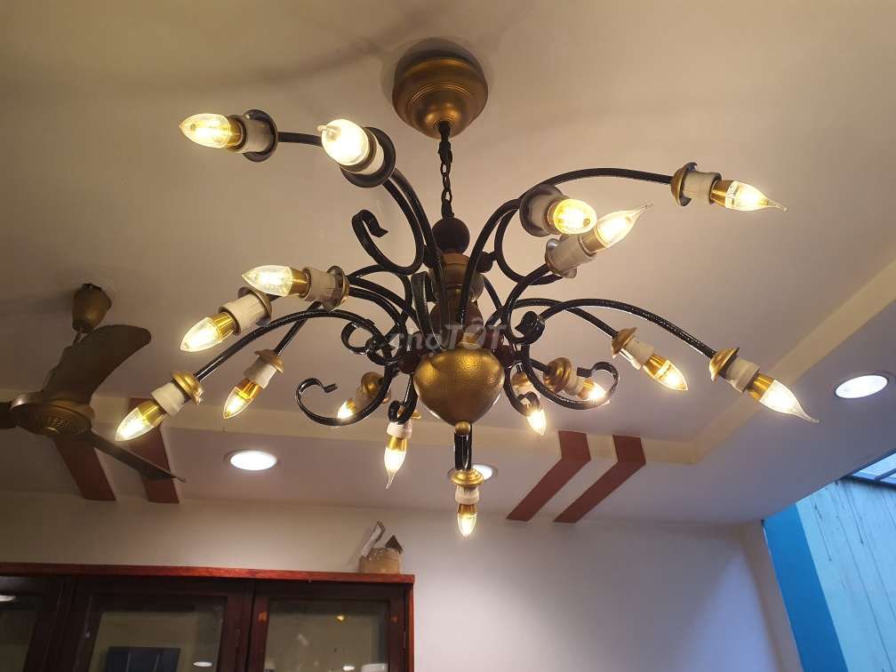 Đèn chùm. Mua bán Đèn tại Quận Bình Tân Tp Hồ Chí Minh được đăng bởi Nguyễn văn thực hình 1