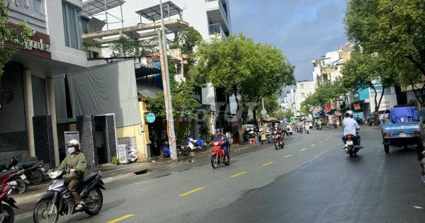 Mặt tiền Hoàng Hoa Thám, Bình Thạnh - Ngang 6m; DTSD ~ 200m2