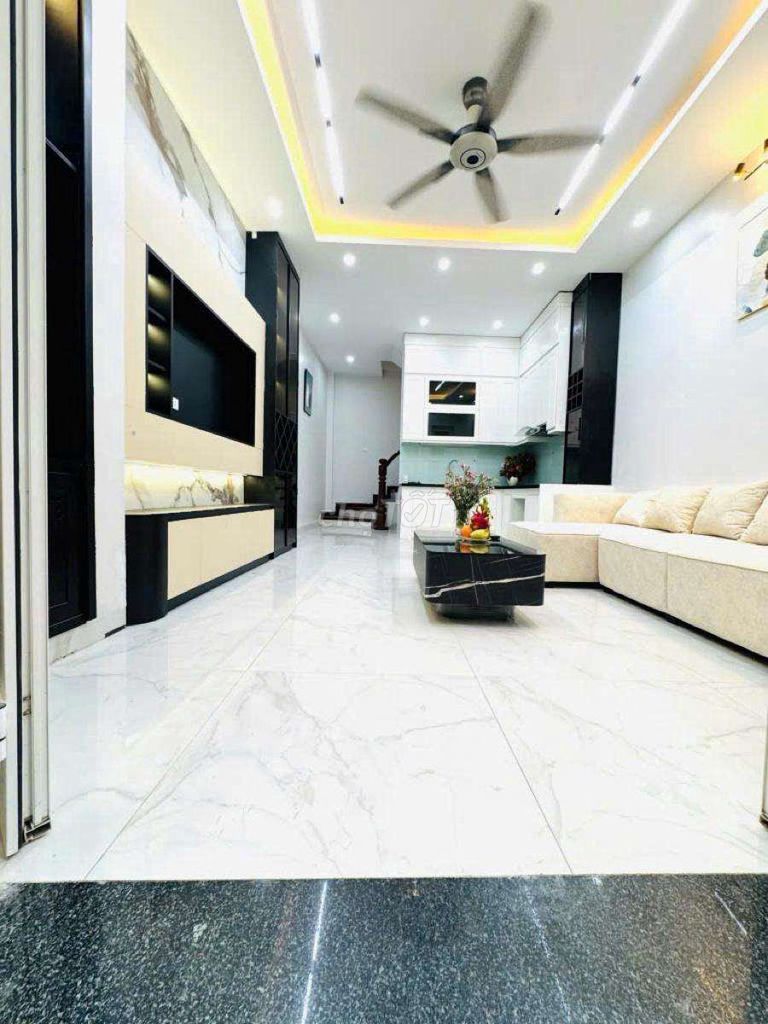 Nhỉnh 6 tỷ gần phố Nam Dư, 33m*4T, ngõ thông 10m ô tô đỗ, dân xây SĐCC