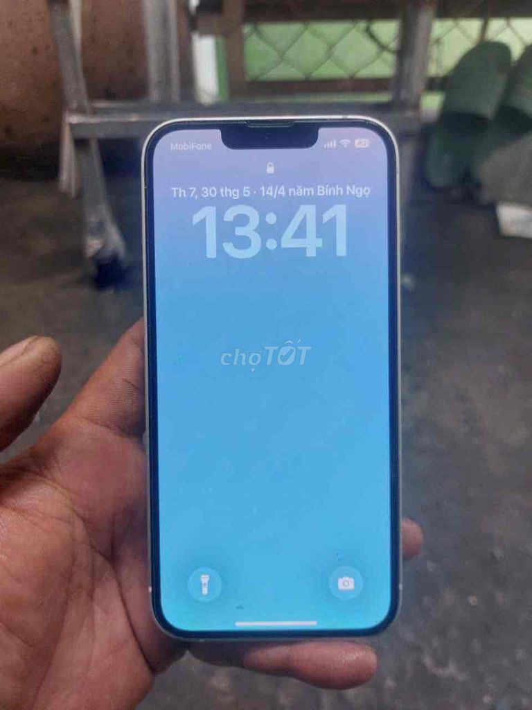 Apple iPhone 14 Trắng. Mua bán Điện thoại tại Quận Ninh Kiều Cần Thơ được đăng bởi Vampire hình 1