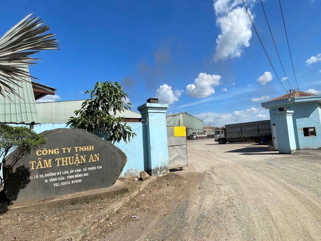 TUYỂN DỤNG TÀI XẾ LÁI XE GIÁM ĐỐC. Việc làm Tài xế ô tô tại Huyện Vĩnh Cửu Đồng Nai được đăng bởi Loan Loan hình 1