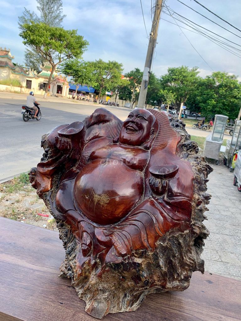 Tượng Phật Di Lặc . Mua bán Đồ sưu tầm, đồ cổ tại Quận Sơn Trà Đà Nẵng được đăng bởi THANH LÝ MUA BÁN ĐỒ CŨ MỚI hình 1