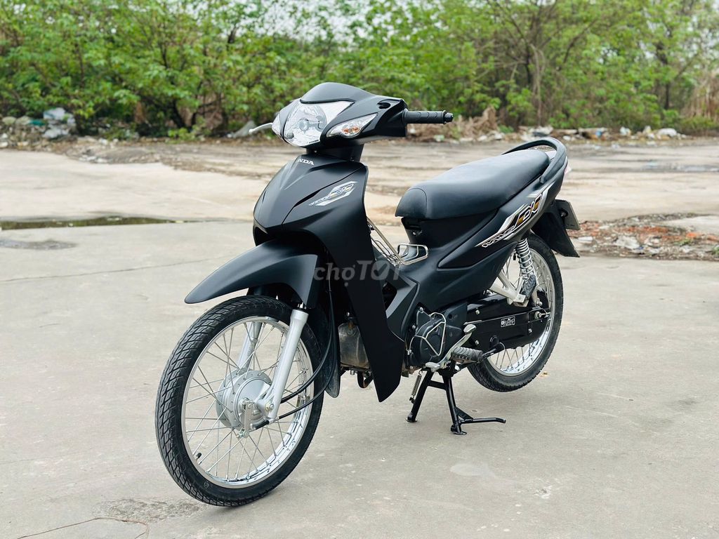 HONDA WAVE A 110 ĐEN NHÁM CHÍNH CHỦ XE MỚI 99%. Mua bán Xe máy tại Quận Cầu Giấy Hà Nội được đăng bởi Hà Thanh hình 1