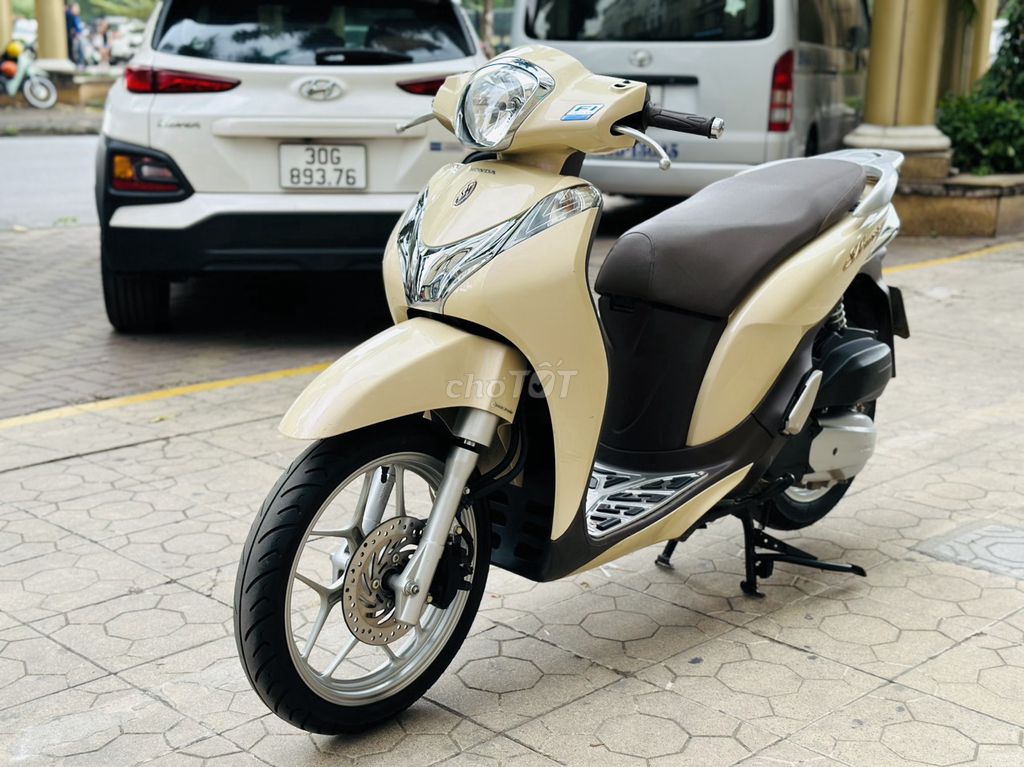 Honda SH Mode 125 Fi kem 2019 Biển Hà Nội 1Chủ. Mua bán Xe máy tại Quận Cầu Giấy Hà Nội được đăng bởi TUẤN MINH hình 1