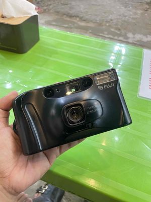 Máy ảnh film hiệu Fuji. Mua bán Máy ảnh, Máy quay tại Quận Ninh Kiều Cần Thơ được đăng bởi Lê Oanh