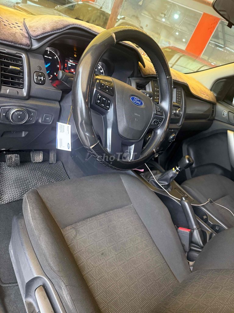 Ford Ranger 2019 XLS 2.2L 4x2 AT - 90000 km. Mua bán Ô tô tại Thị Xã Buôn Hồ Đắk Lắk được đăng bởi TRUNG THỊNH PHÁT hình 5