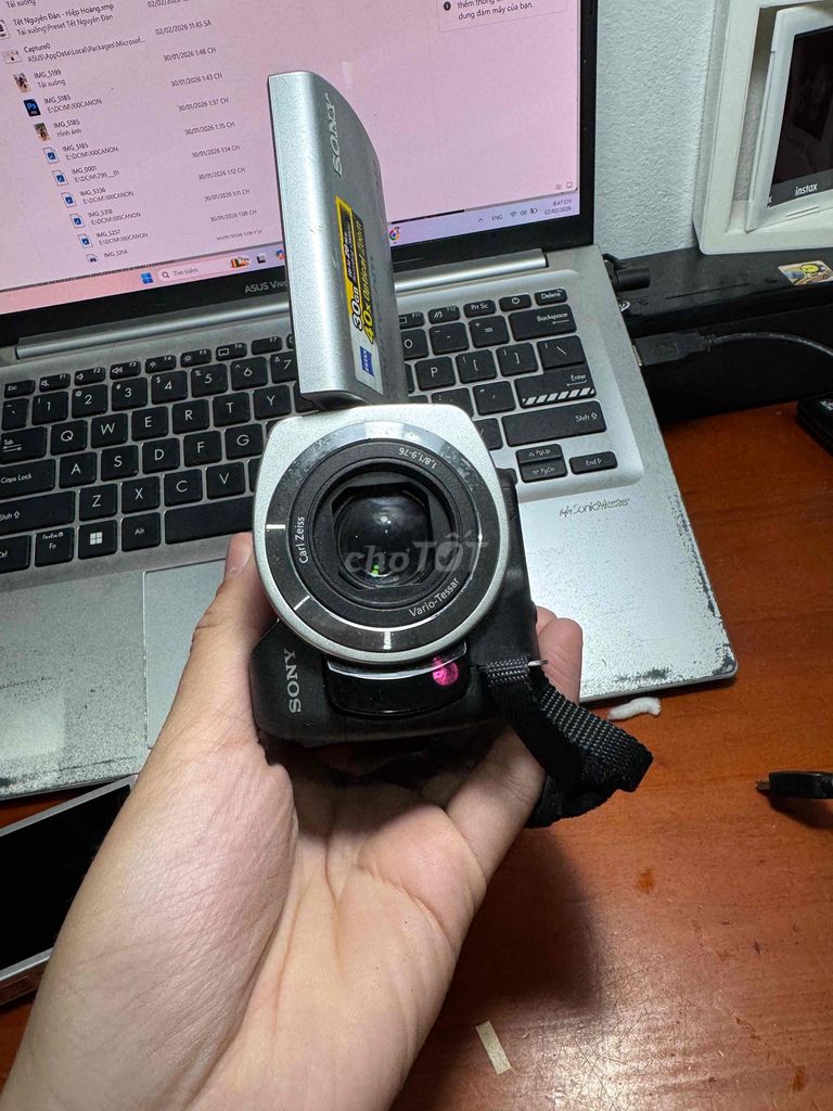 cần bán xác máy quay sony. Mua bán Máy ảnh, Máy quay tại Quận Ninh Kiều Cần Thơ được đăng bởi An Nguyễn hình 1