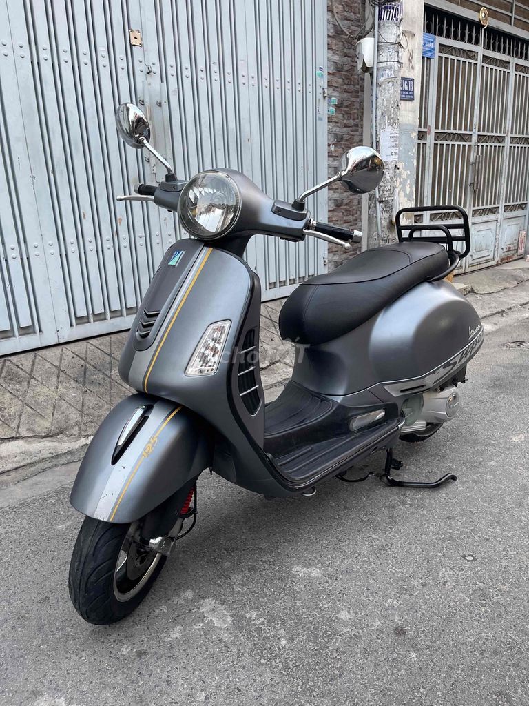 Vespa GTS 125 3Vie 2015, отличное состояние, оригинал