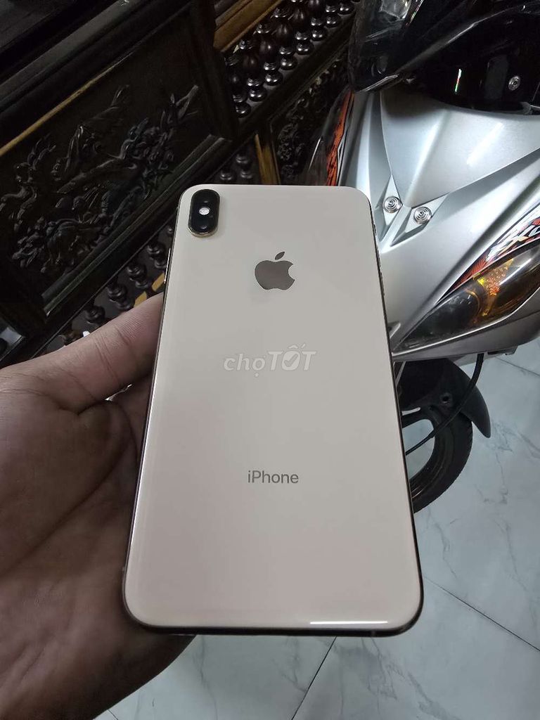 Apple iPhone Xs Max 64GB Vàng Đã sử dụng. Mua bán Điện thoại tại Huyện Hóc Môn Tp Hồ Chí Minh được đăng bởi Tín Phát hình 1