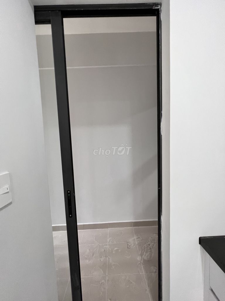 cho thuê nhanh căn hộ nhà trống 2pn2wc tại charm city thoáng mát