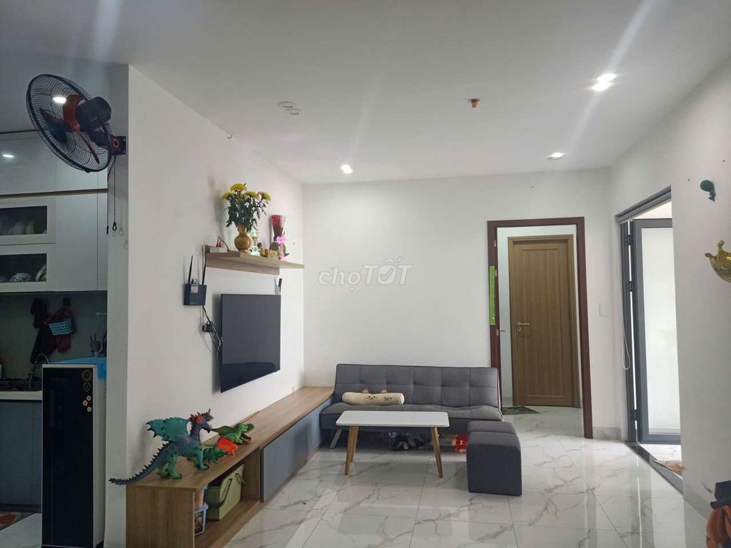 CĂN GÓC Toà B3, DT 77,4M2  2PN Full Nội thất, cách biển 700m2