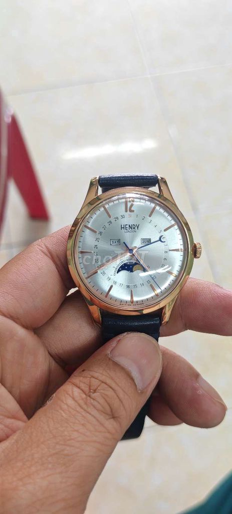 Đồng hồ Henry London Nam Kính cong. Mua bán Đồng hồ tại Thành phố Mỹ Tho Tiền Giang được đăng bởi Tên chưa cung cấp hình 1