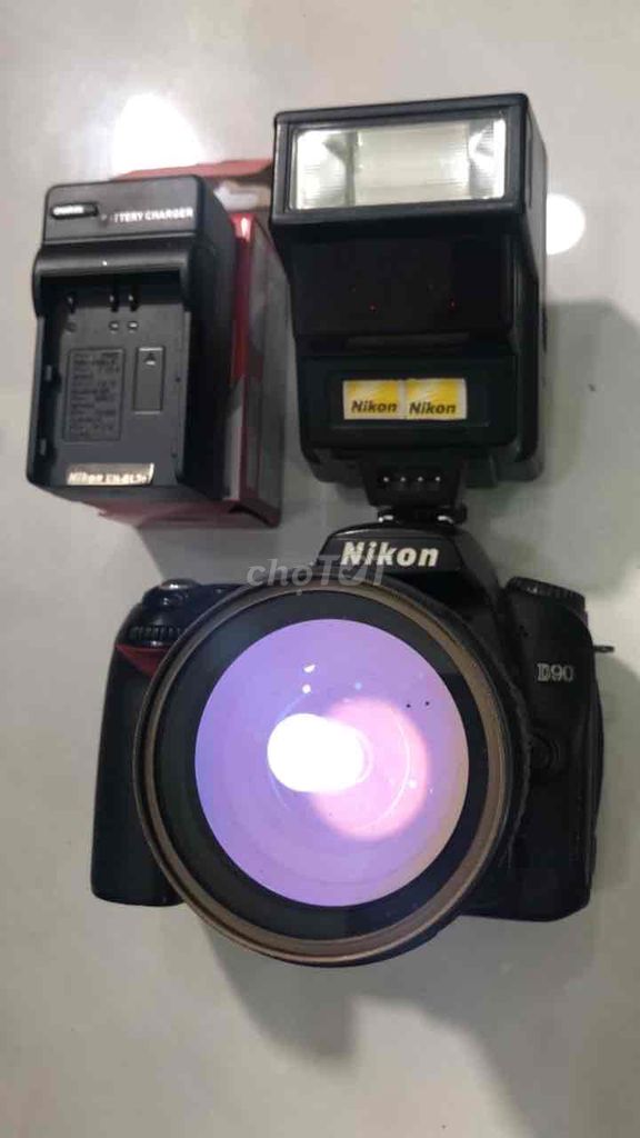 Máy ảnh Nikon D90 ống kính 18-70mm Đen. Mua bán Máy ảnh, Máy quay tại Quận 5 Tp Hồ Chí Minh được đăng bởi Triệu tiến Đạt hình 1