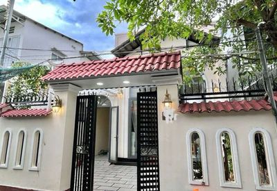 bán nhà biệt thự vị trí đẹp pháp lý rõ ràng an ninh đông đúc 